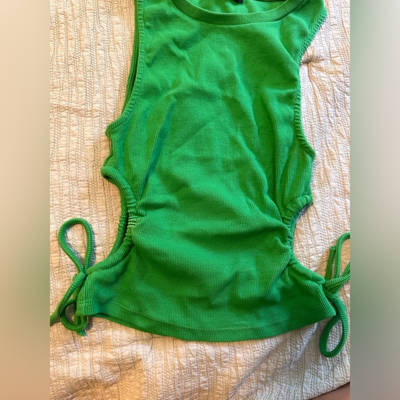 Green Zara tank - Picture 2 of 4